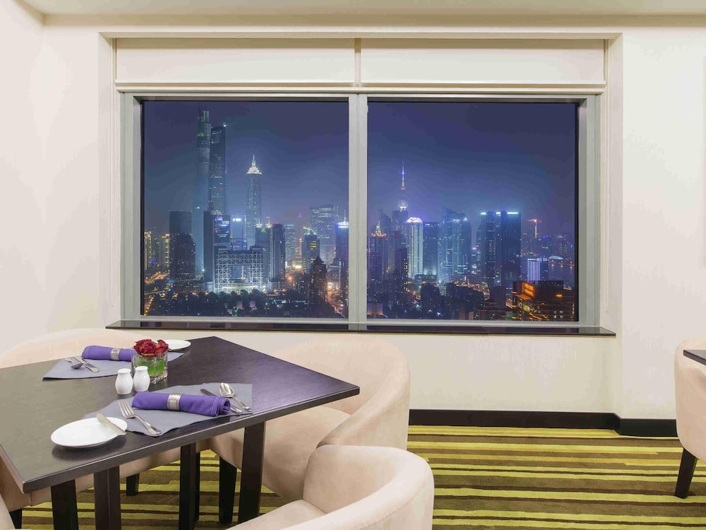 Novotel Shanghai Atlantis 53/68