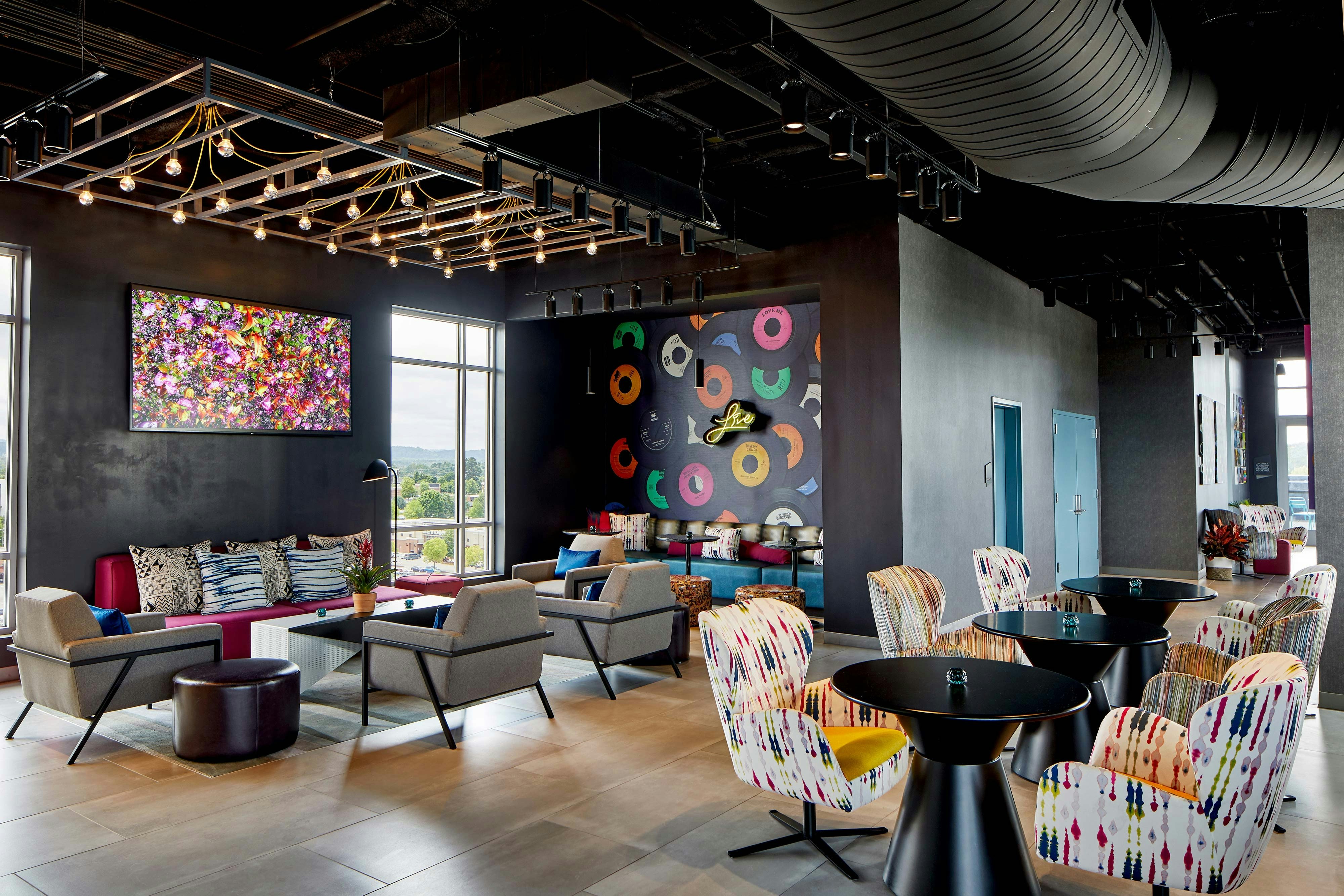 Aloft Chattanooga Hamilton Place 32/62