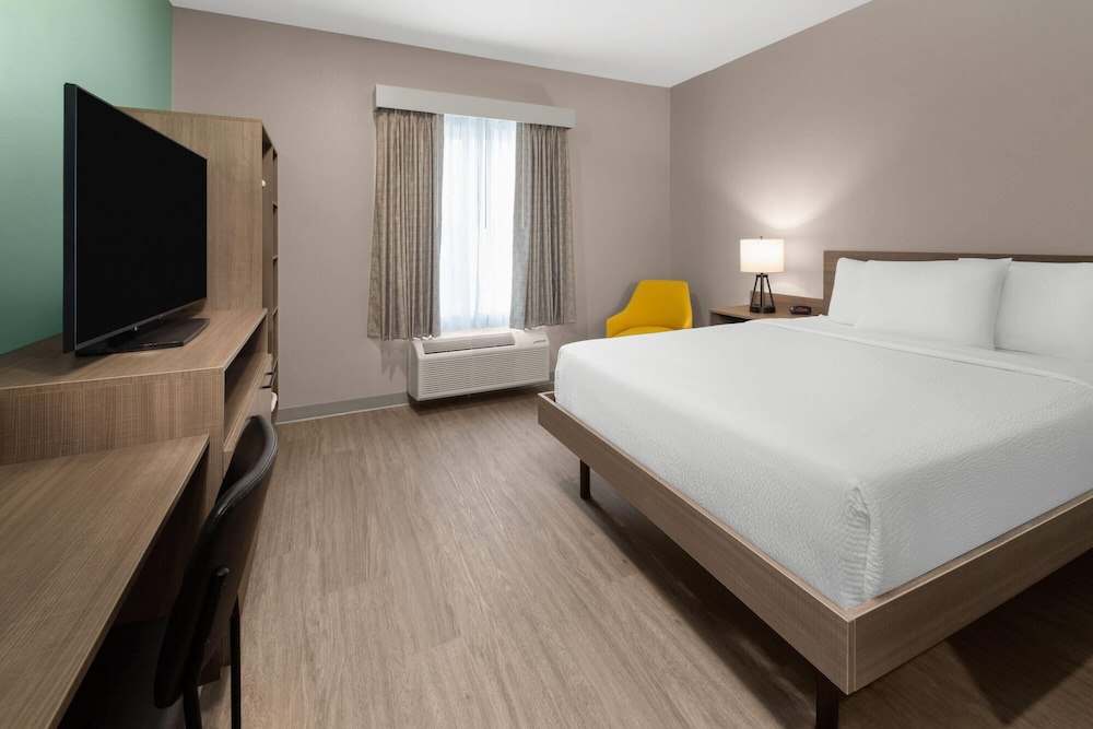 ECHO Suites Extended Stay by Wyndham Austin Round Rock 14/46