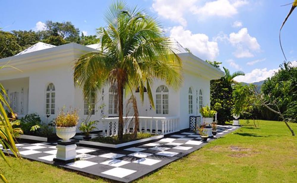 Jamaica Palace Hotel 8/66