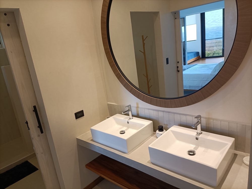 Vista Naranja Ocean View House 50/50