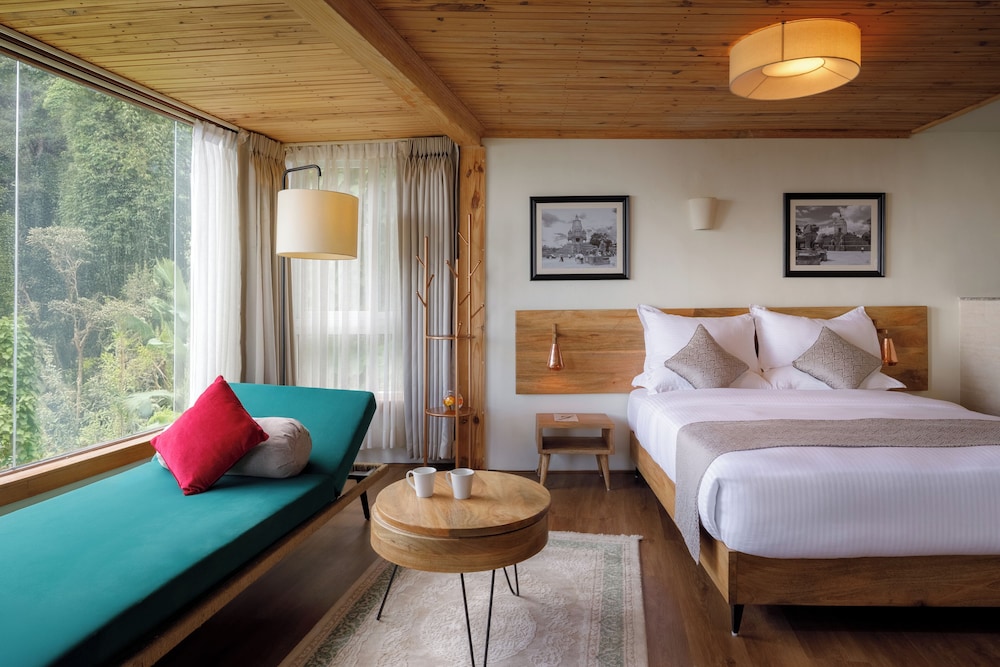 LUXURY, STUDIO, SUITE, MOUNTAIN VIEW