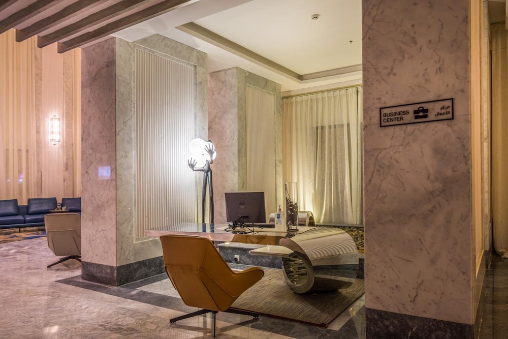 Grand Plaza Hotel King Fahad 40/50