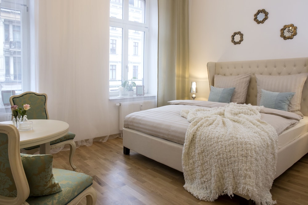 Leon Suite Apartments 13/50