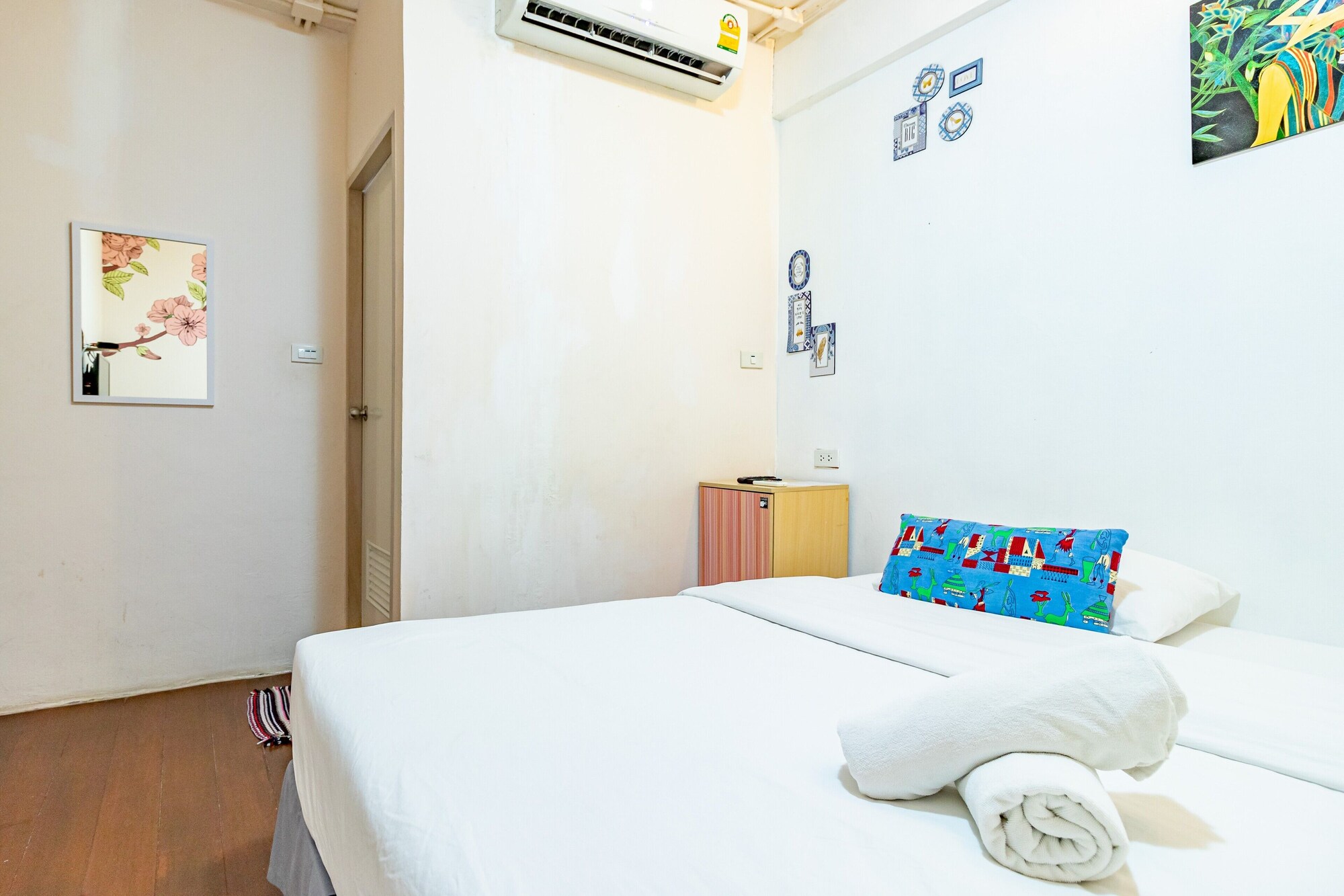 DELUXE, DOUBLE BED, PRIVATE BATHROOM