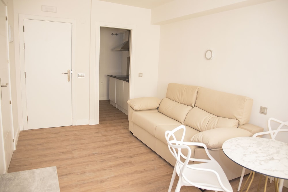 Apartamentos Santander Maliaño Suites 3000 34/50