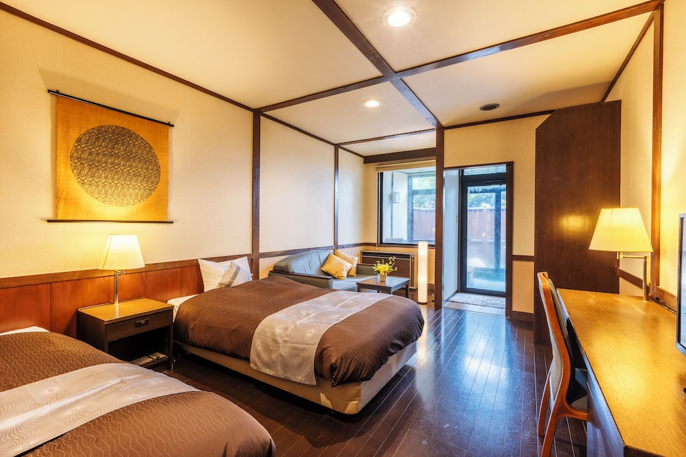 Superior, Futon Bed, Twin Beds, Outdoor Bath, Sauna