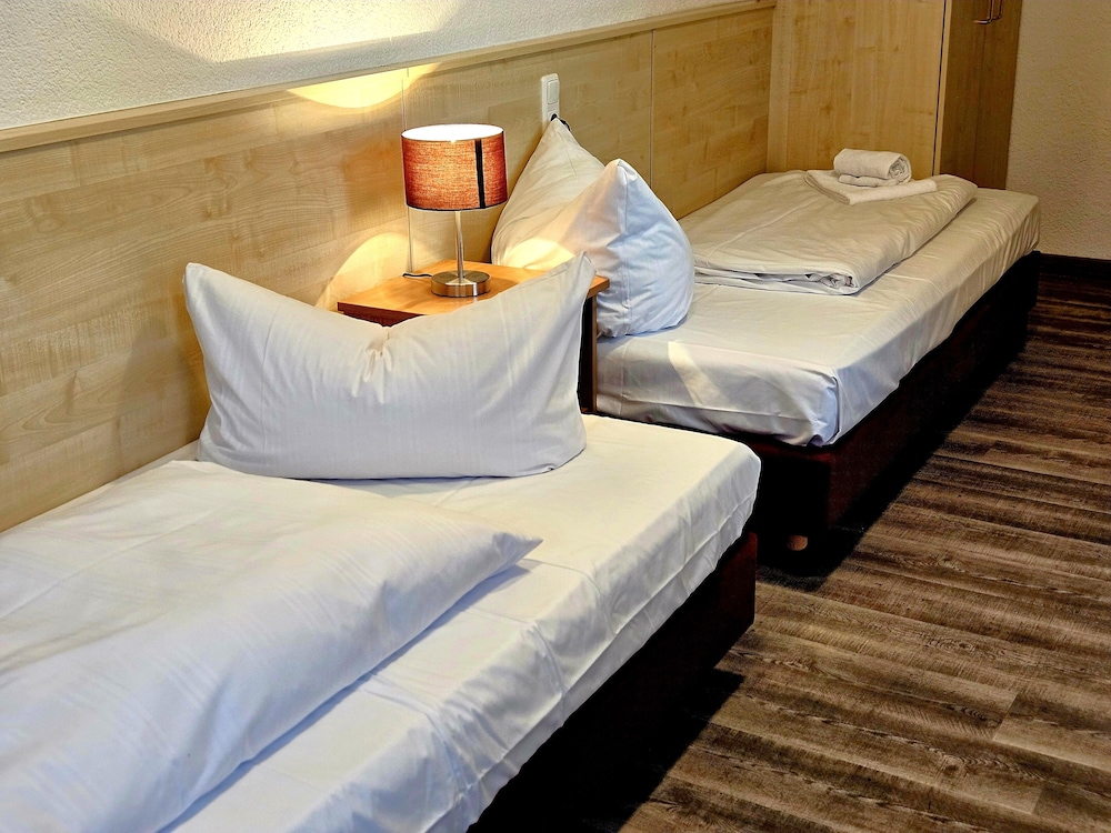 Historisches Hotel Weinrestaurant Zum Grünen Kranz 14/50