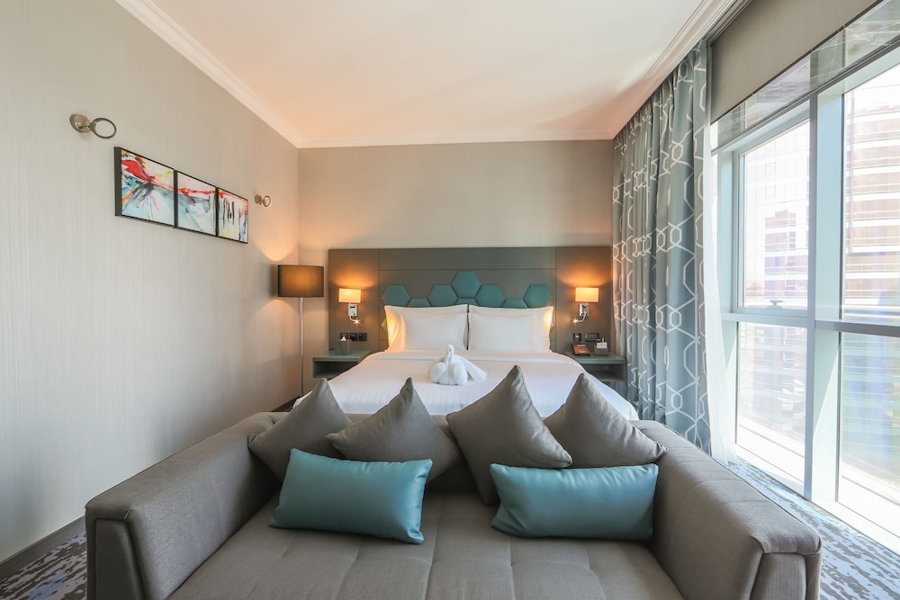 Edge Creekside Hotel 34/48