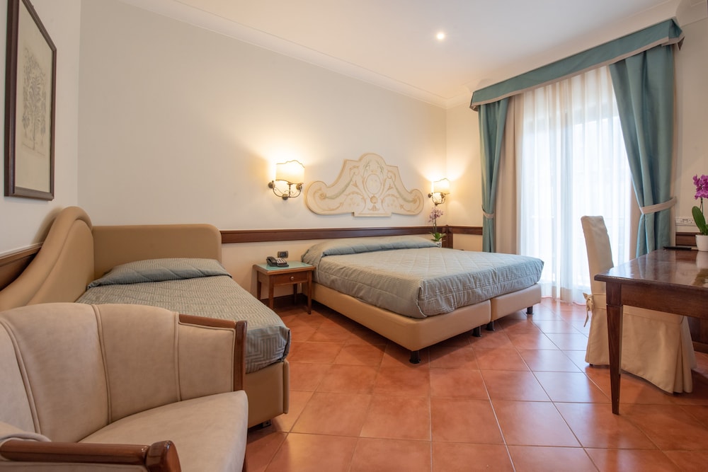 Hotel Michelangelo 34/76