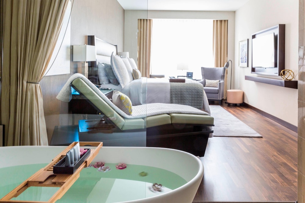 JW Marriott Houston Downtown 77/78