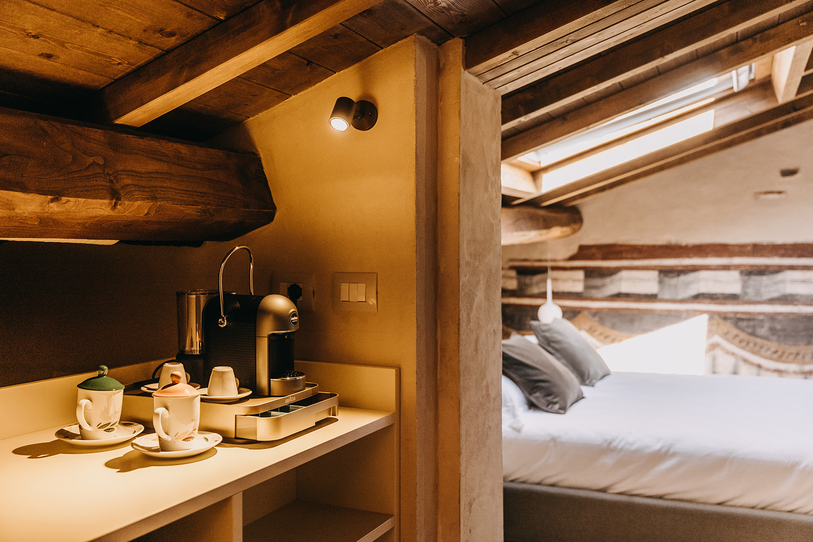 Deluxe, Double Bed