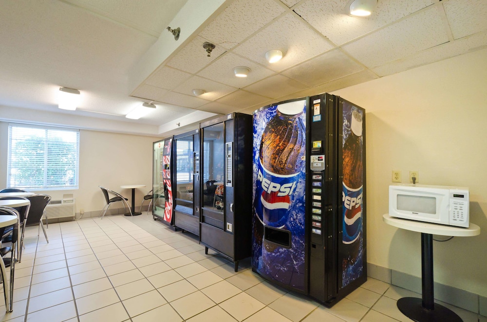 Motel6 Springfield, VA - Washington DC Southwest 38/47