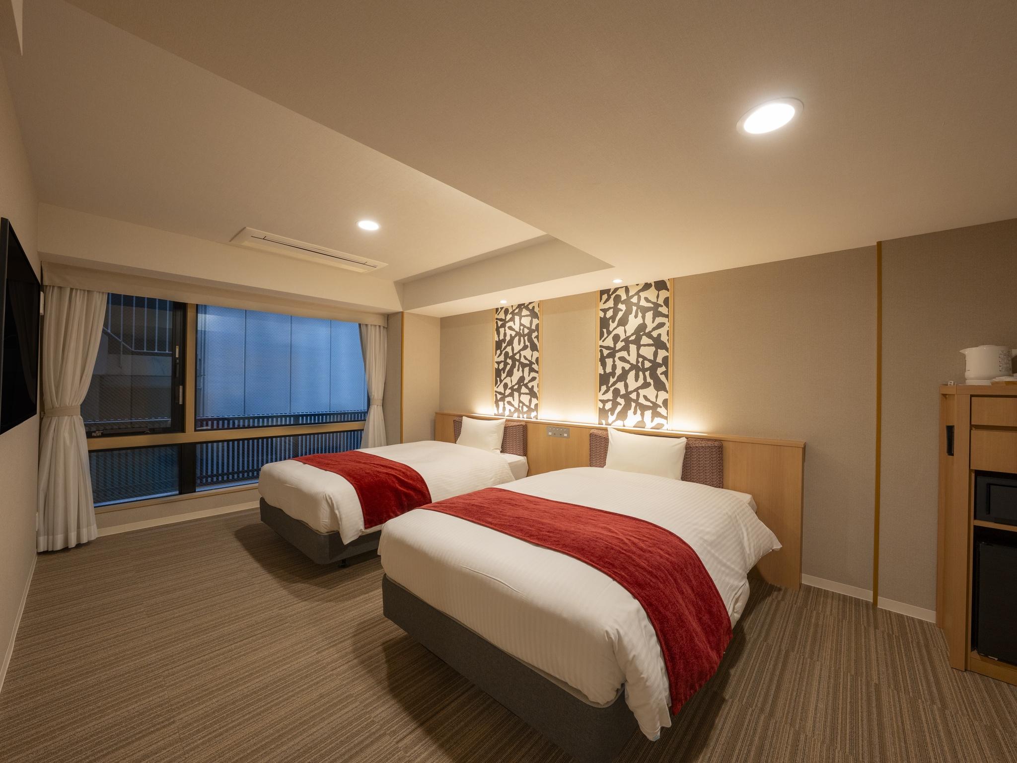 Semi Room, Universal, 2 Semi Double Beds