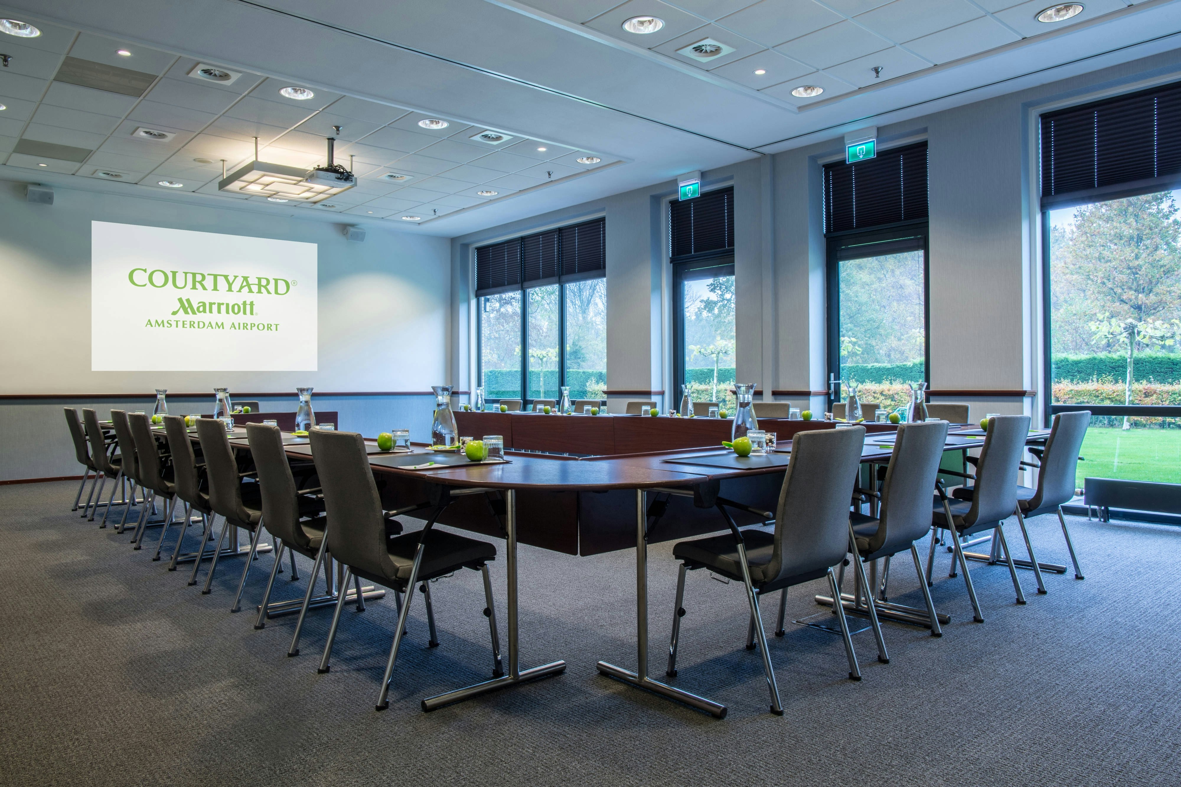 Courtyard By Marriott Amsterdam Airport 57/75