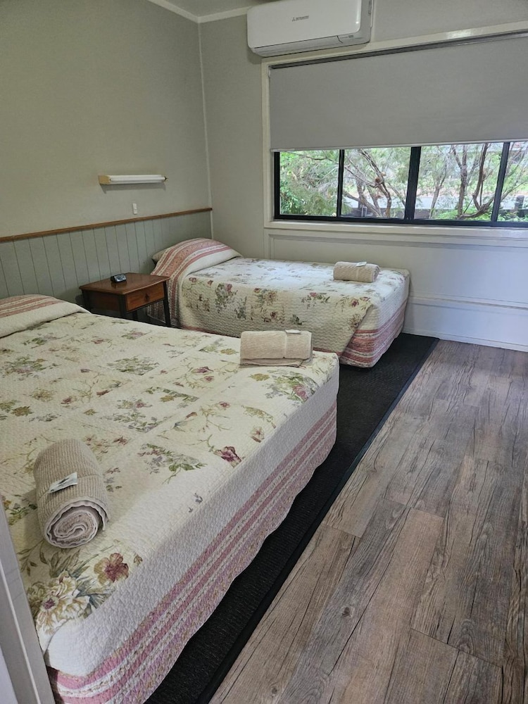 Barcaldine Country Motor Inn 6/45