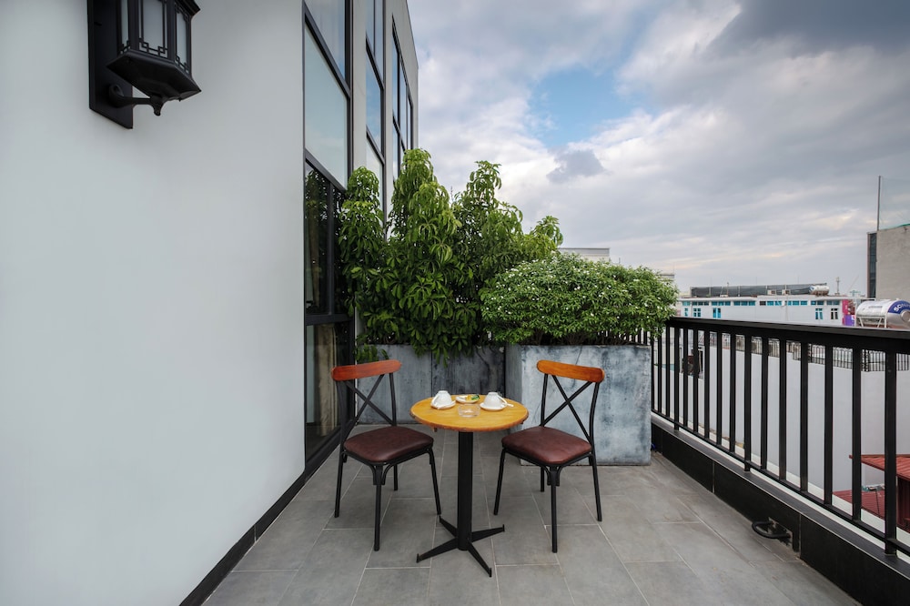 A25 Hotel - 18 Nguyen Hy Quang 3/43