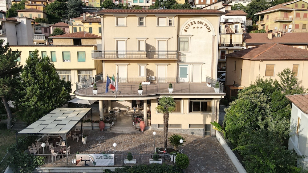 Hotel Dei Pini 10/62