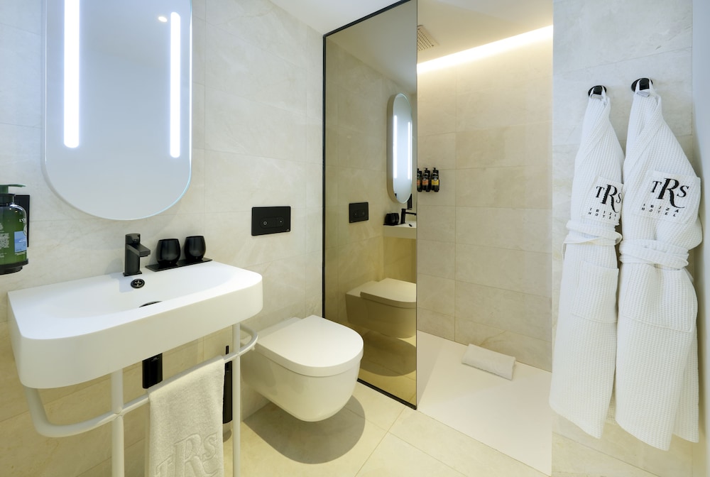The Signature Level at TRS Ibiza Hotel 57/60
