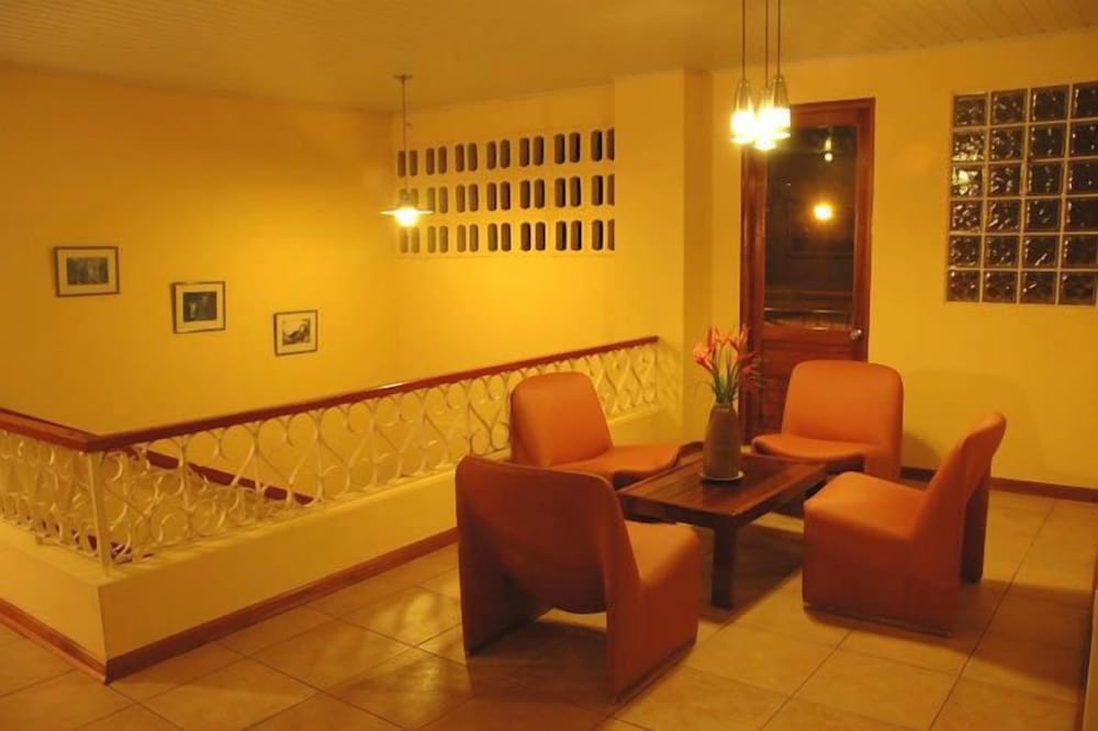 Acosta Hotel 42/55