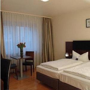 Room, Double Bed