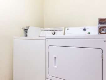 Days Inn By Wyndham Phenix City Near Fort Benning 4/16