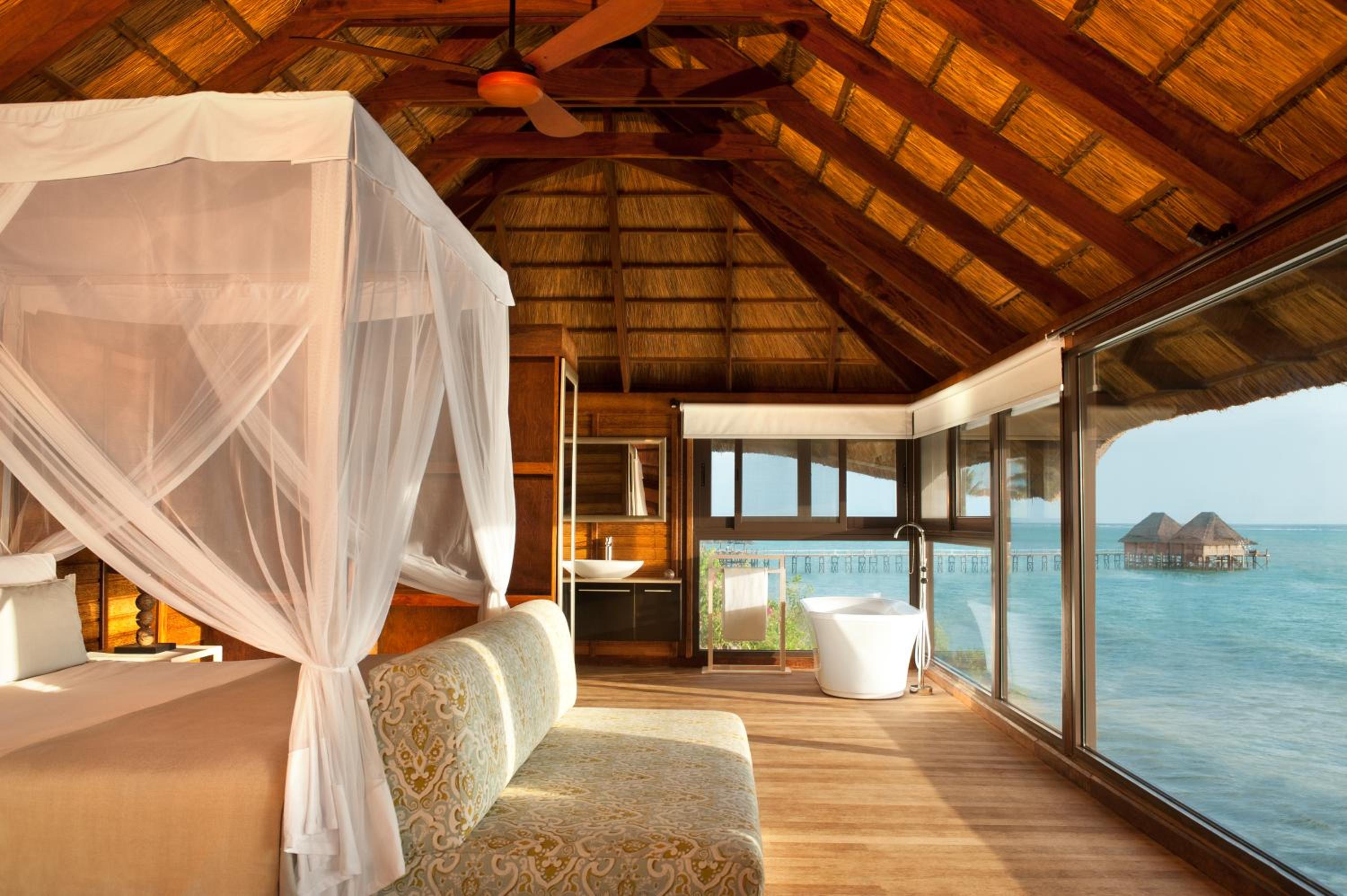 The Level, Romance, Pavilion, Ocean Front