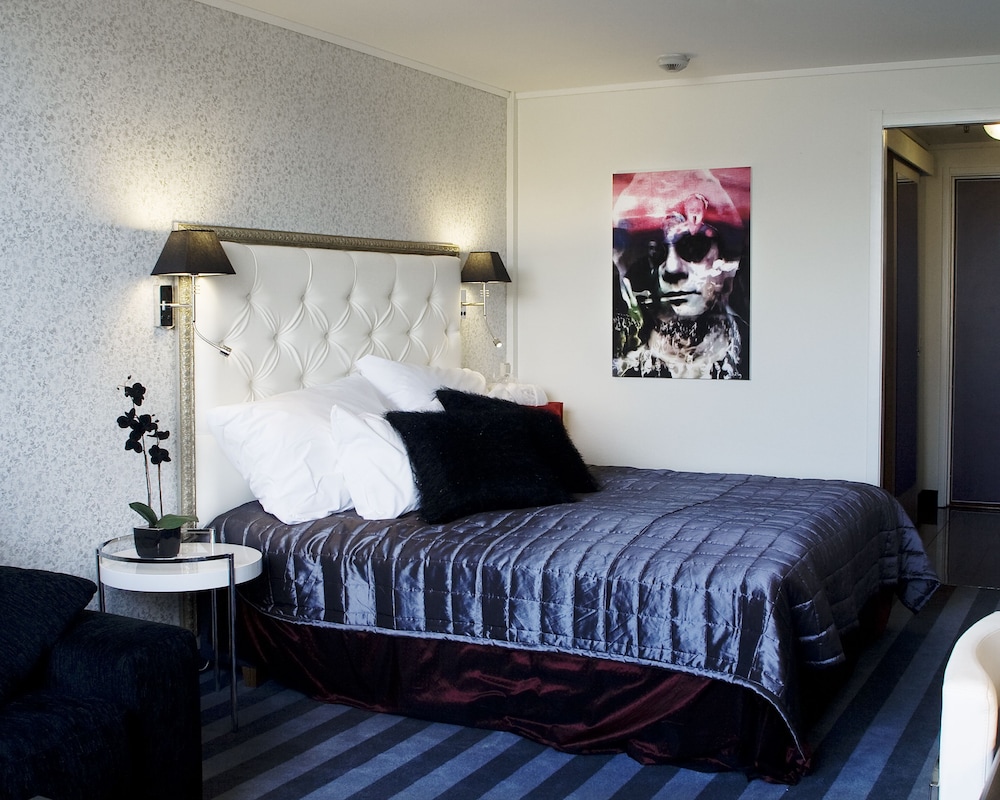 Home Hotel Grand Olav 8/37