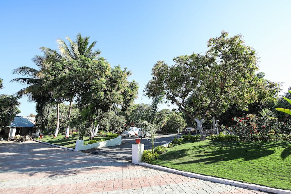 SAAVAJ RESORT 23/36