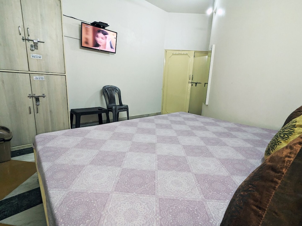 Abode Homestay 5/30