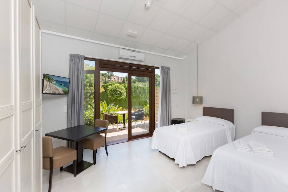 Hostal Xabina 8/50