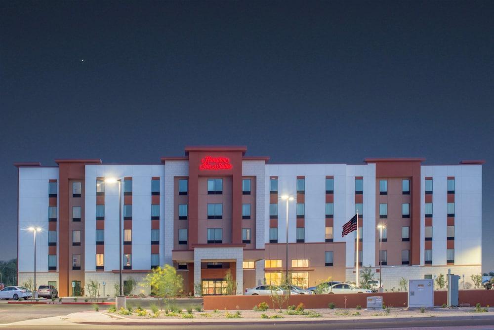 Hampton Inn and Suites Phoenix East Mesa 1/36