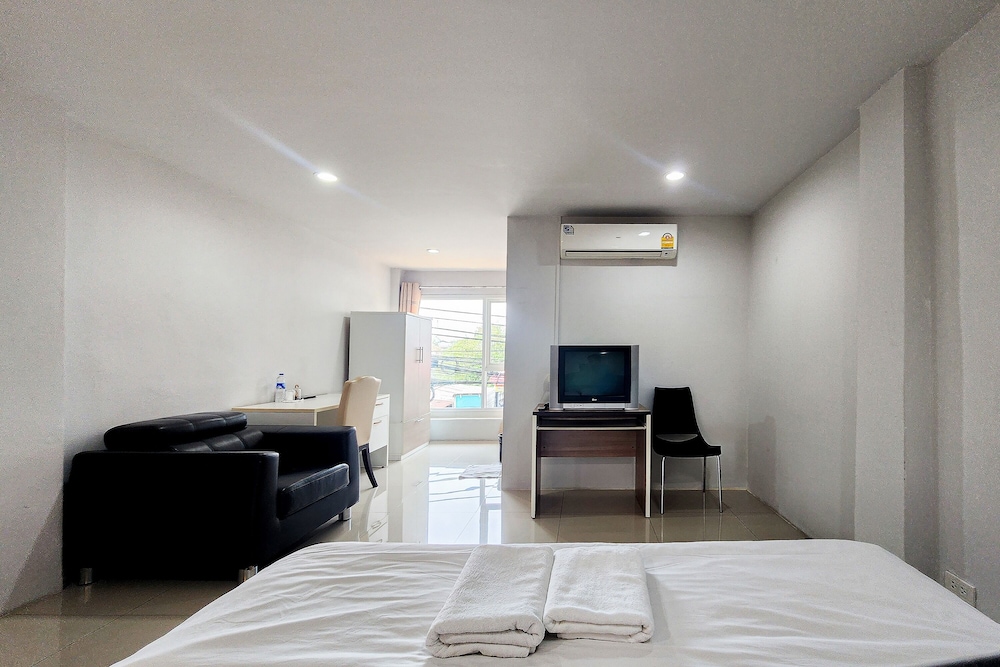 Freesia Guesthouse Suvarnabhumi 13/34
