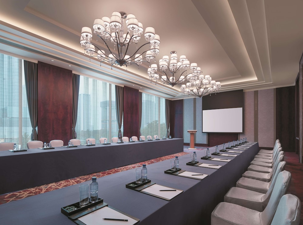 Shangri-La Shenyang 36/50