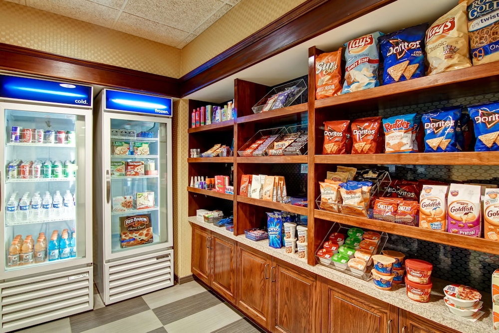 Hampton Inn Suites Leesburg 48/60