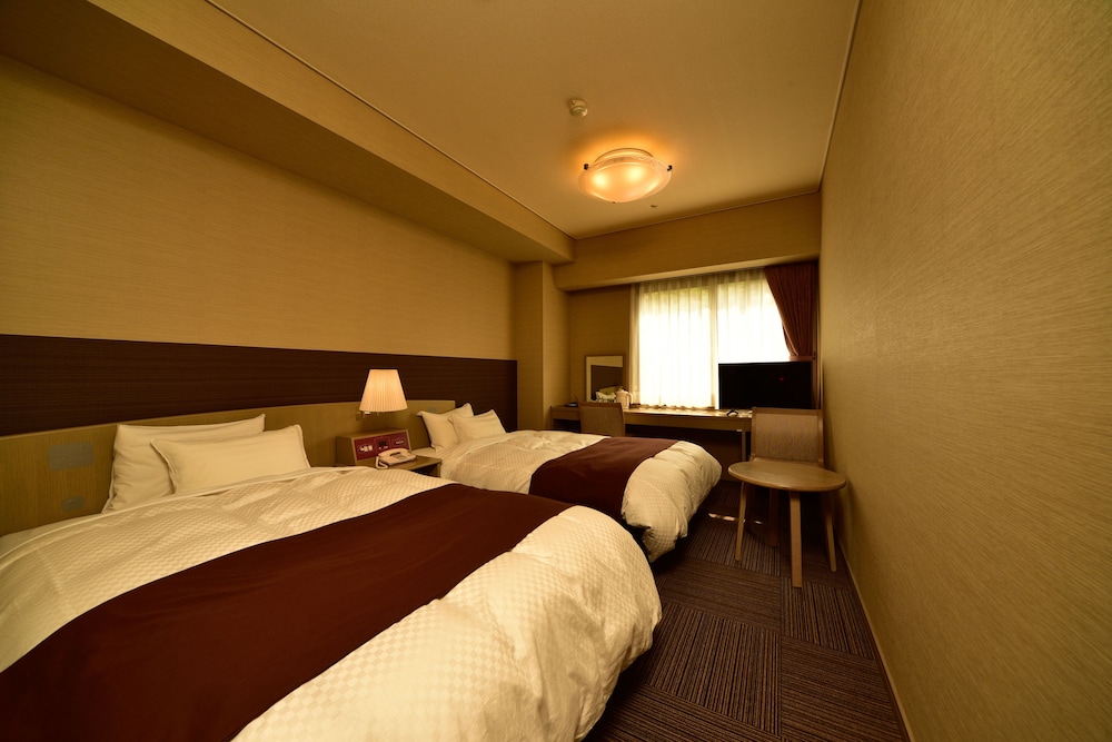 Yuze Hotel 12/62