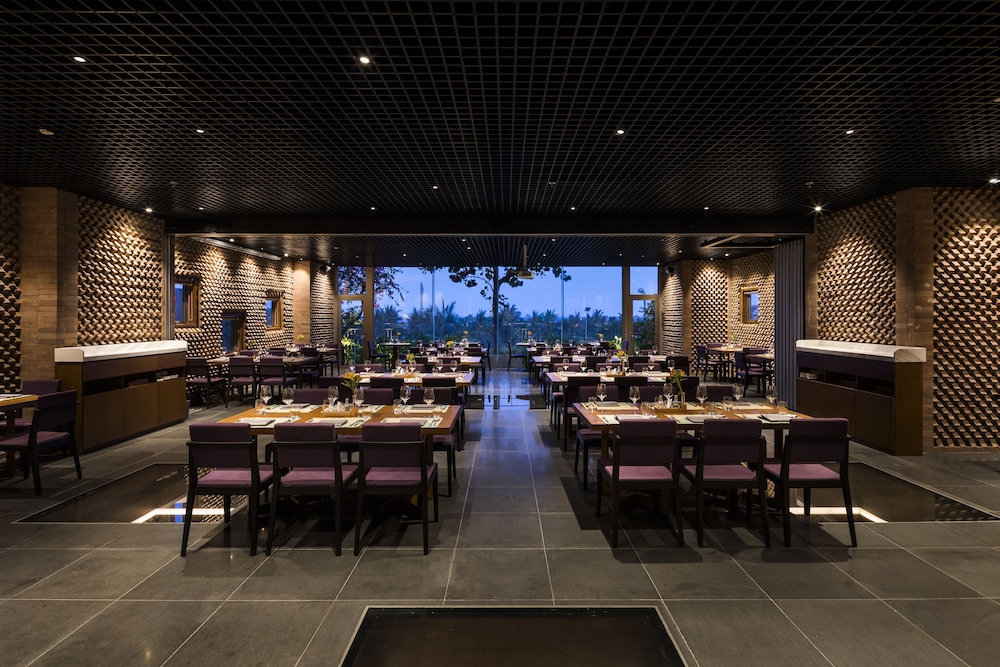 Chicland Da Nang Beach Hotel 56/72