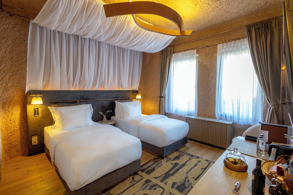 Alfina Cave Hotel 5/50