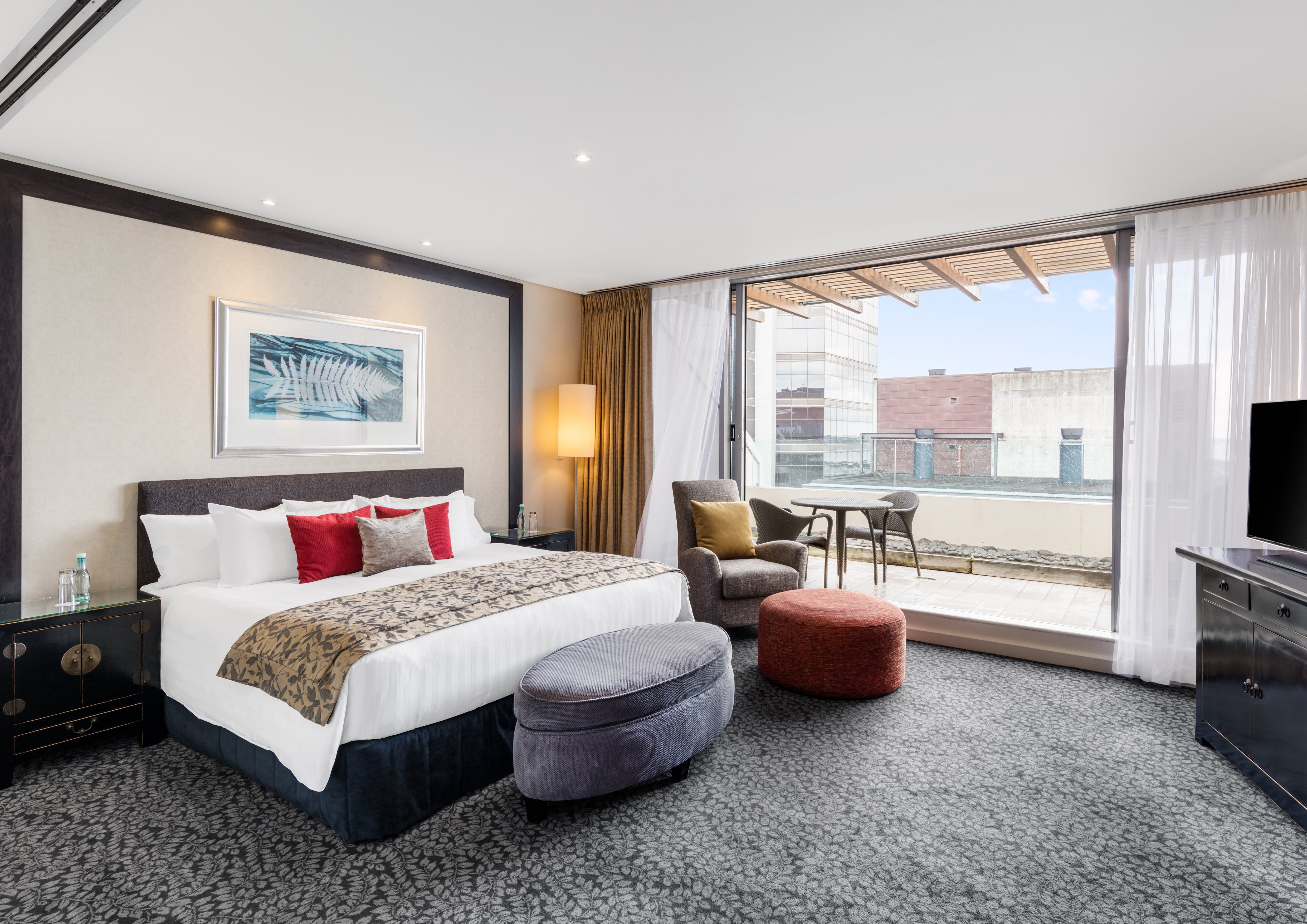 Crowne Plaza Auckland 12/77