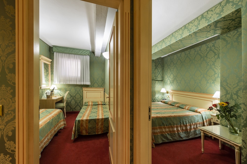 Hotel Villa Delle Palme 49/79