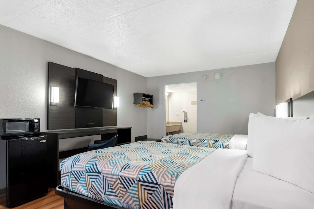 Motel6 York, PA - North 34/53