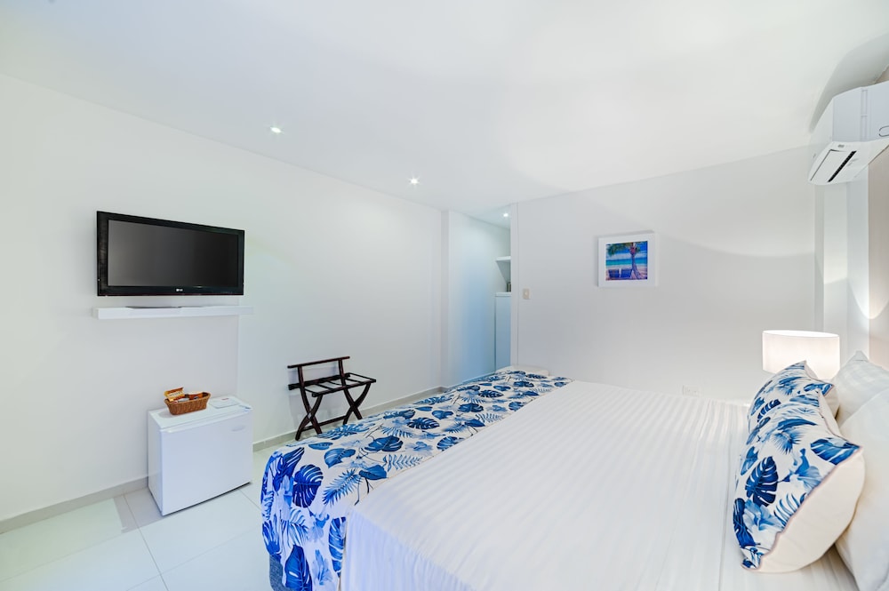 HOTEL SAN LUIS BEACH HOUSE 27/54