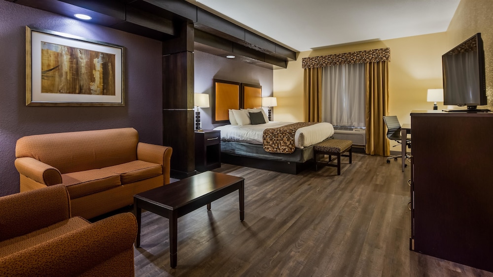 Best Western Bowie Inn and Suites 33/43