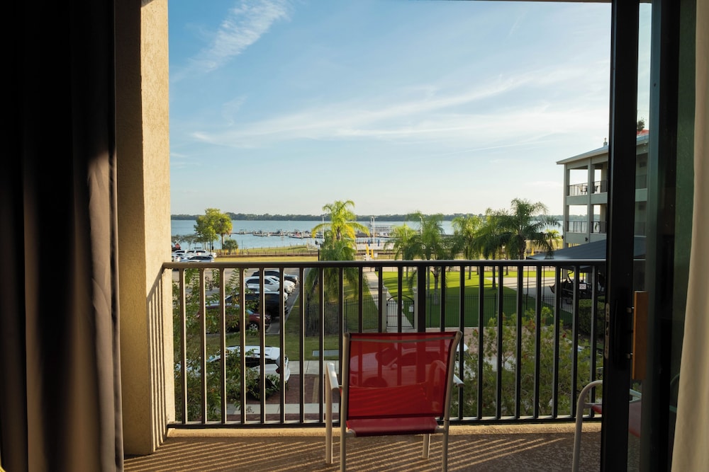 Key West Resort on Lake Dora 39/72