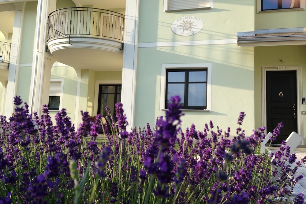 Bed&amp;Breakfast EREMES 4/50