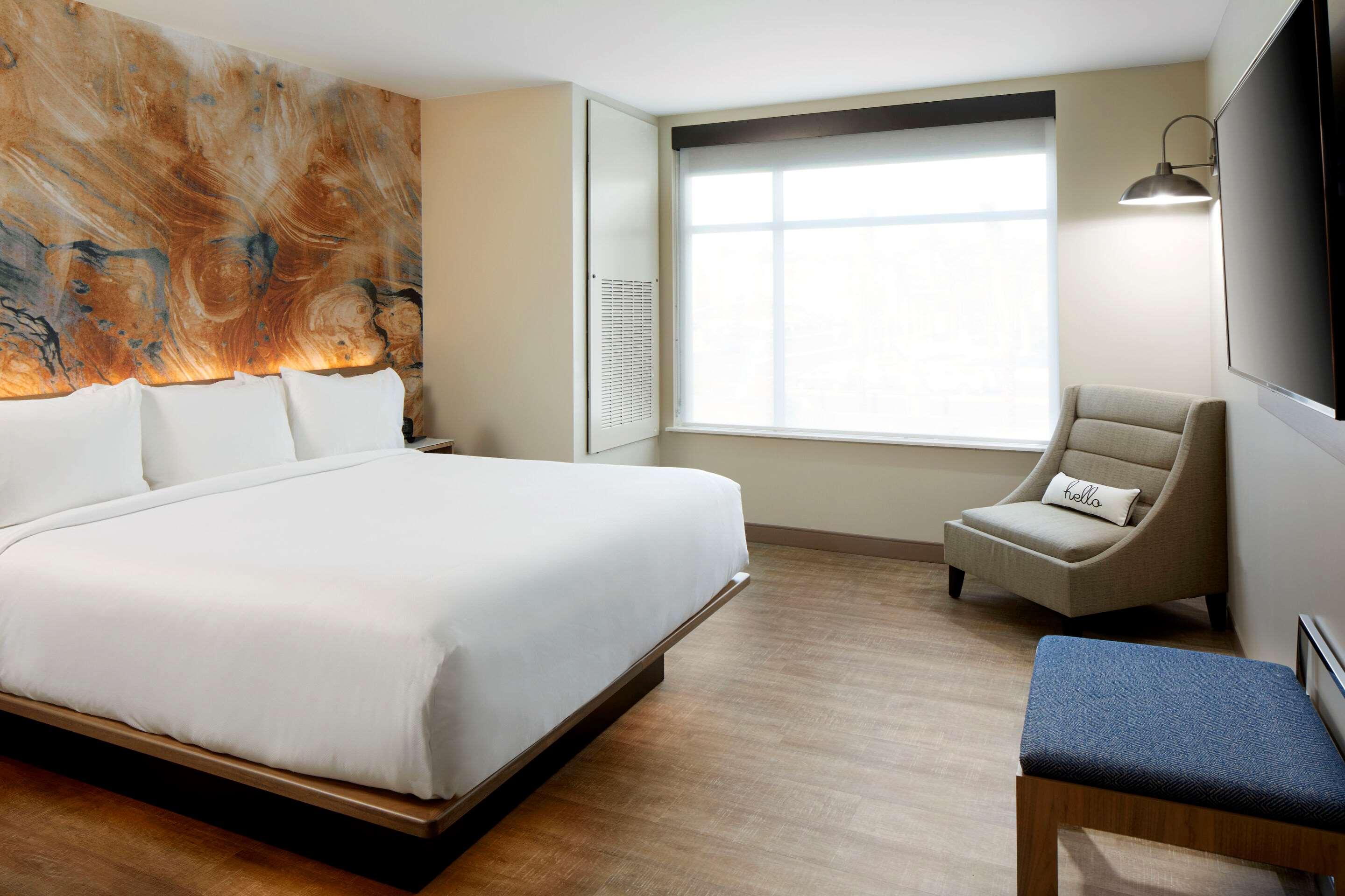 1 King Room