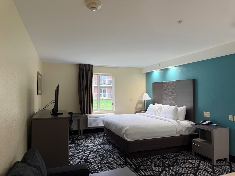 Baymont Inn And Suites Kingston Plymouth Bay 10/42