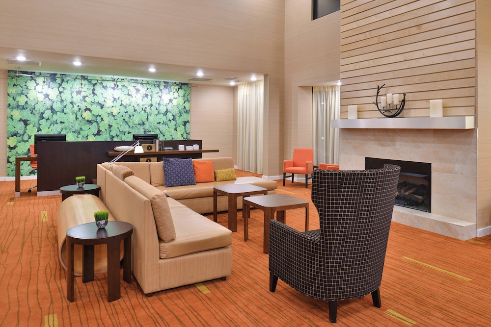 Courtyard By Marriott Decatur 32/50