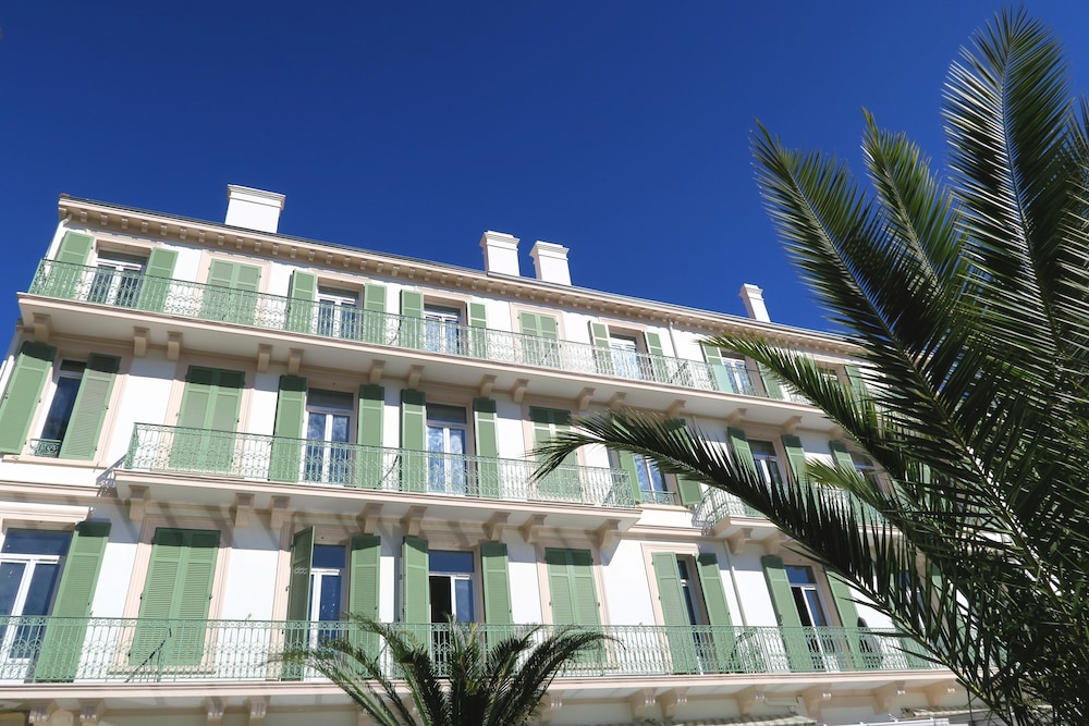Hotel Verlaine Cannes 1/44