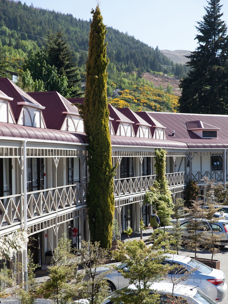 Sherwood Queenstown in QUEENSTOWN - NZ